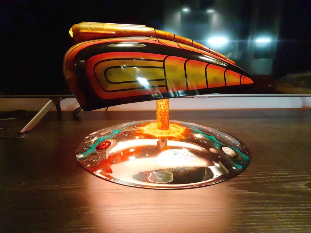 KustomBart PaintJob Space Stand Light F 2